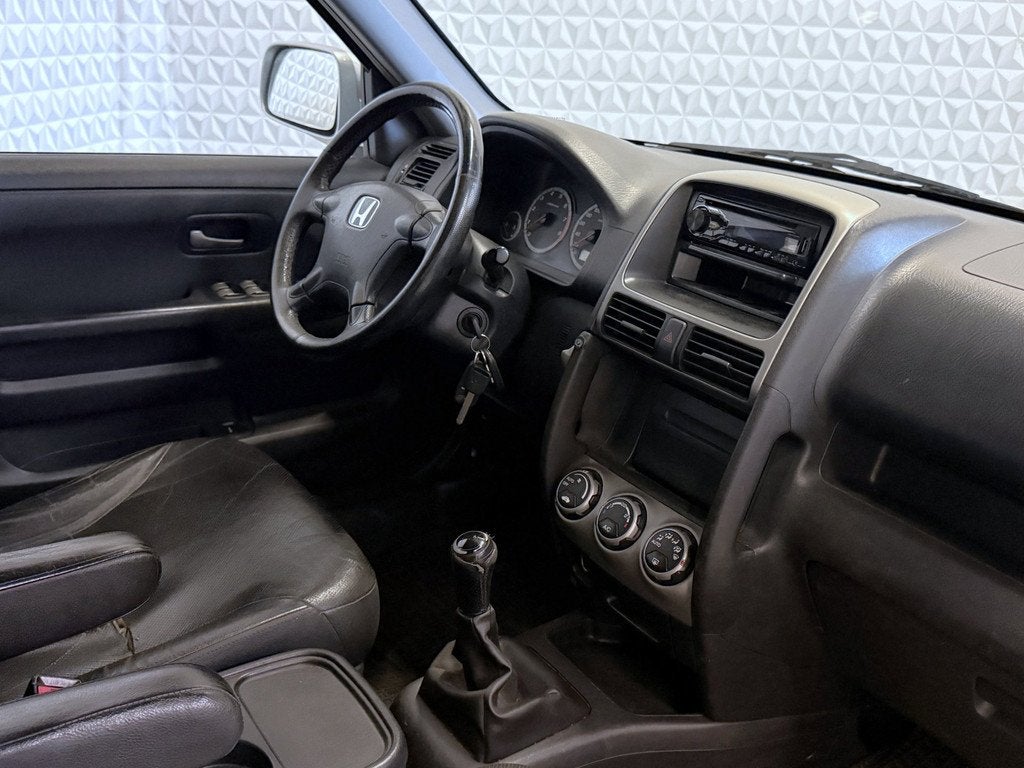 Honda CR-V 2.0i Executive 4WD Airco/Leder/Schuifdak/TREKHAAK, Auto's, Honda, 1998 cc, Zwart, 4 cilinders, 150 pk