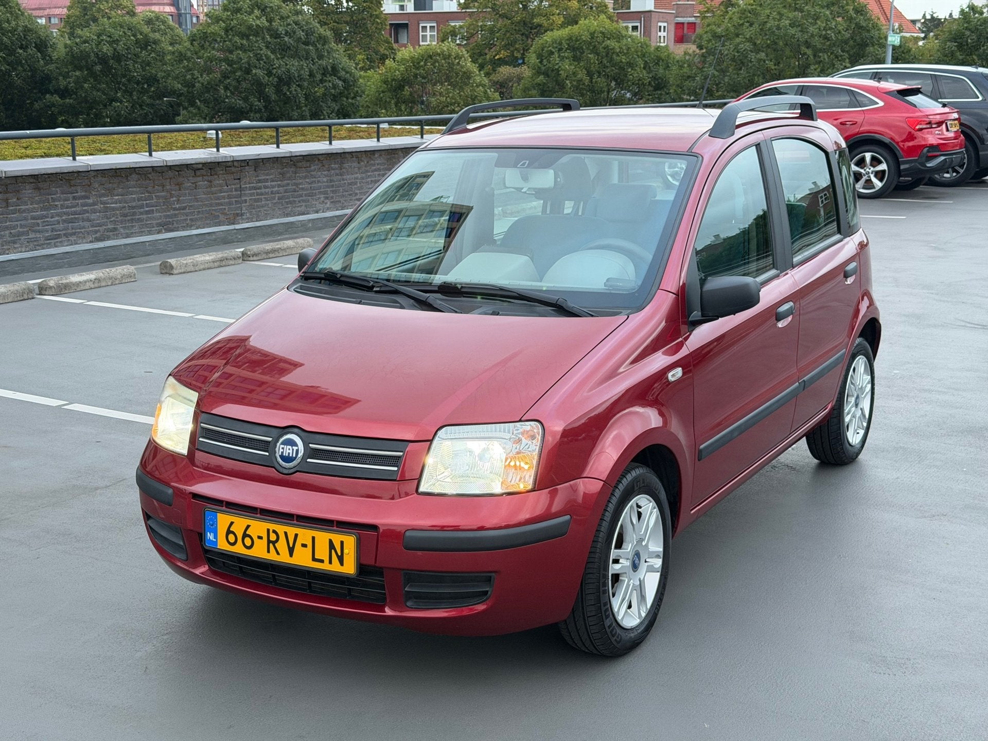 Fiat Panda 1.2 Emotion Automaat 39500km Nap ParkeerCamera Cl, Auto's, Fiat, Dealer onderhouden, Gebruikt, 1242 cc, 840 kg
