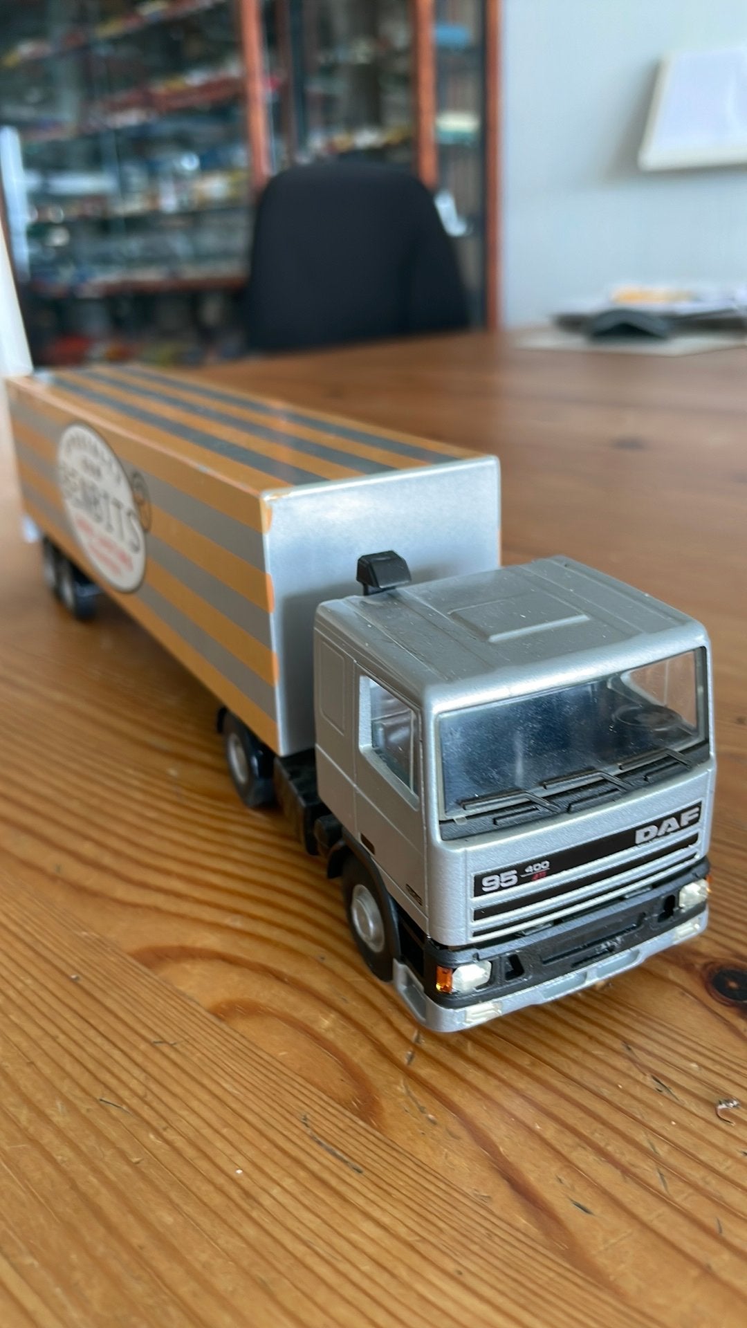 Daf 95 400 Ati truck met oplegger “BENBITS “, Ophalen of Verzenden, Zo goed als nieuw, Bus of Vrachtwagen, Lion Toys