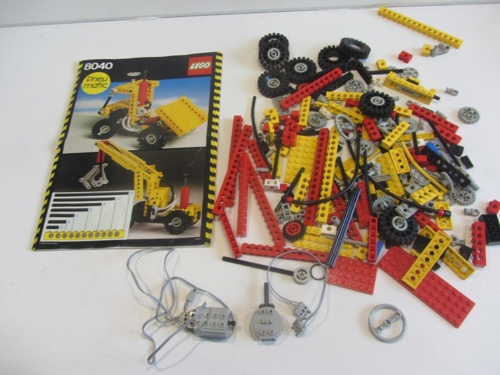 lego  technisch lego 8040 met instruktie niet compleet, Kinderen en Baby's, Speelgoed | Duplo en Lego, Ophalen of Verzenden, Gebruikt