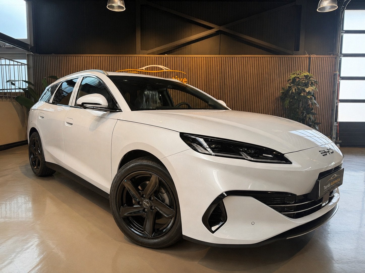 BYD SEAL 6 Touring 1.5 DM-i COMFORT PHEV | LONG RANGE 100 KM, Auto's, Huisgarantie, Met garantie (alle), Wit, Seal