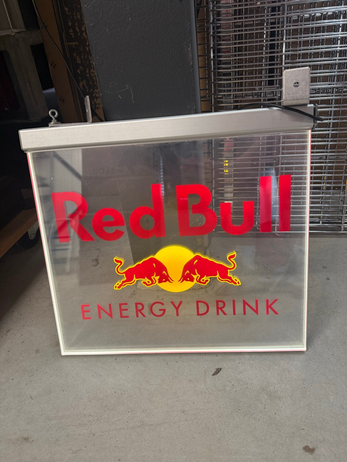 Red Bull Reclamebord met Verlichting, Ophalen of Verzenden, Gebruikt, Lichtbak of (neon) lamp