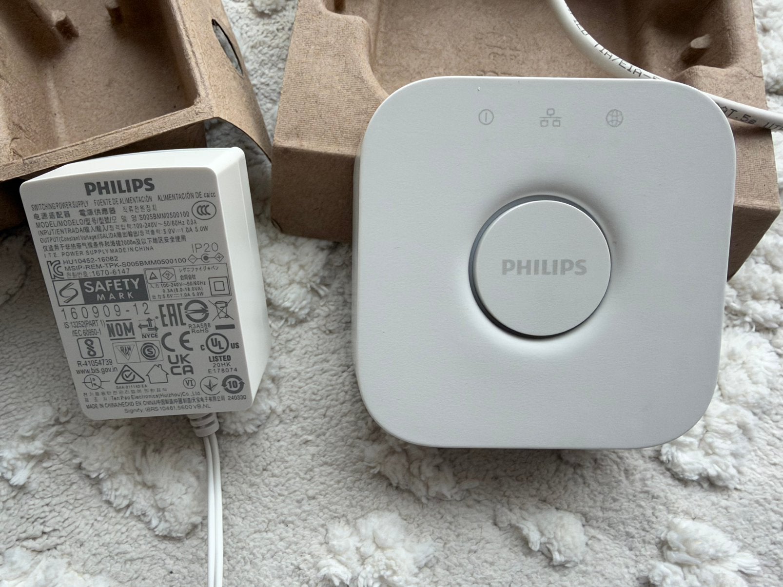 Philips Hue Bridge v2 (HomeKit Google Home topstaat!, Overige kleuren, Overige fittingen, Ophalen of Verzenden, Met afstandsbediening