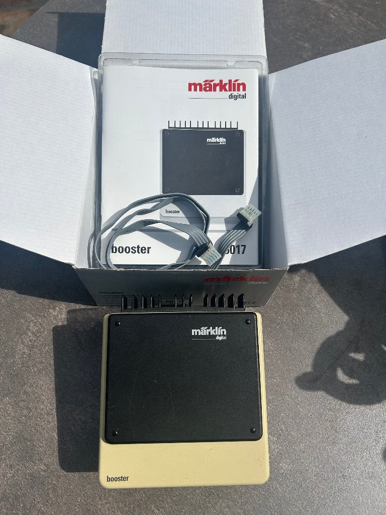 Marklin 6017 OVP Booster voor treinbesturing., Hobby en Vrije tijd, Modeltreinen | H0, Gebruikt, Ophalen of Verzenden, Märklin
