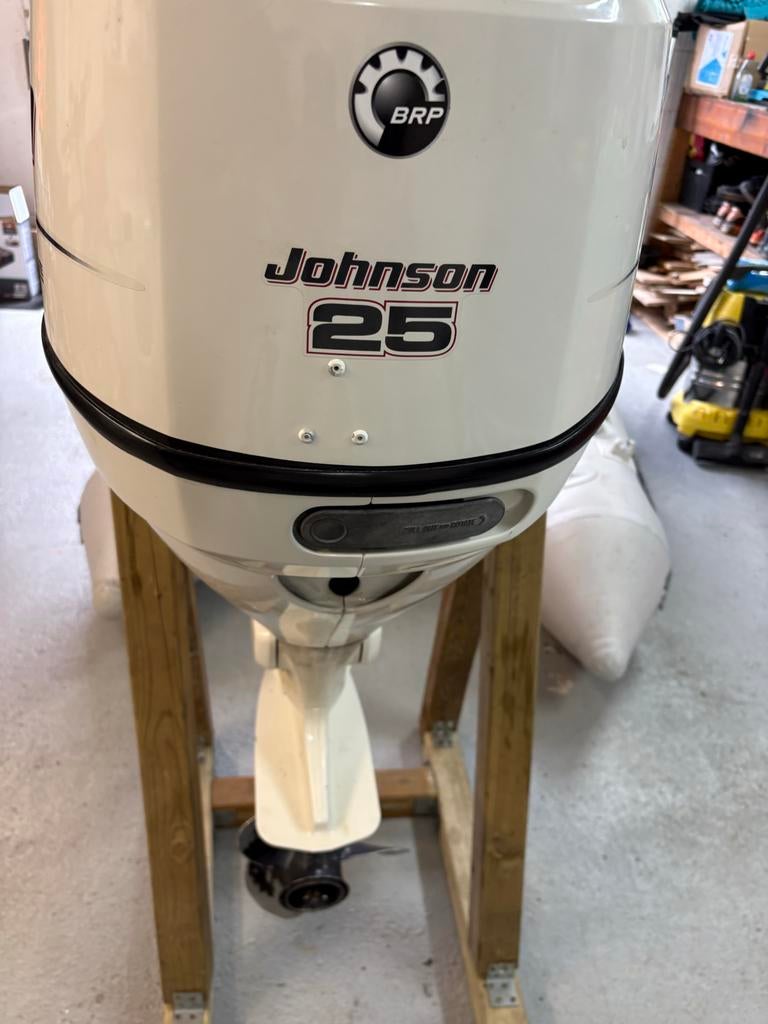 Johnson 25 PK Buitenboordmotor - Four Stroke kortstaart, Watersport en Boten, Buiten- en Binnenboordmotoren, Ophalen, 10 tot 30 pk