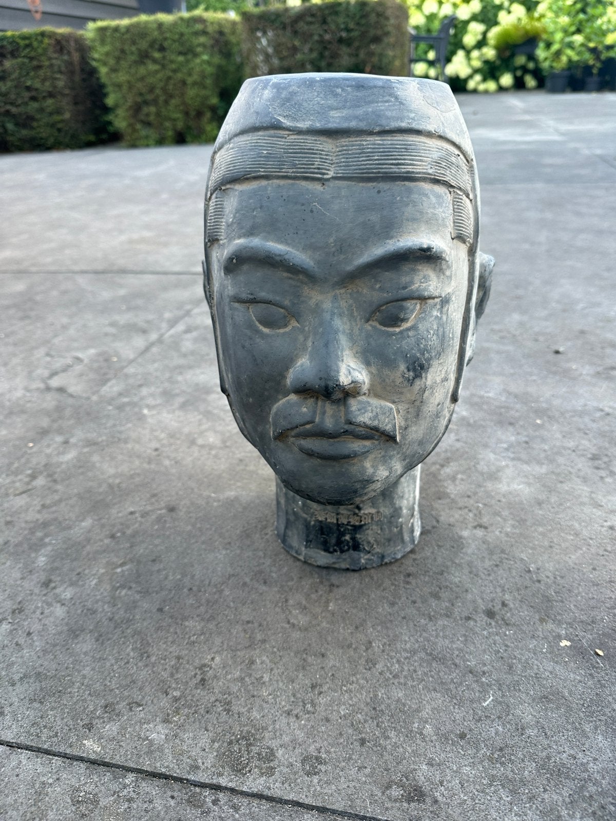 Stenen beeld terracotta leger zwaar, Verzenden