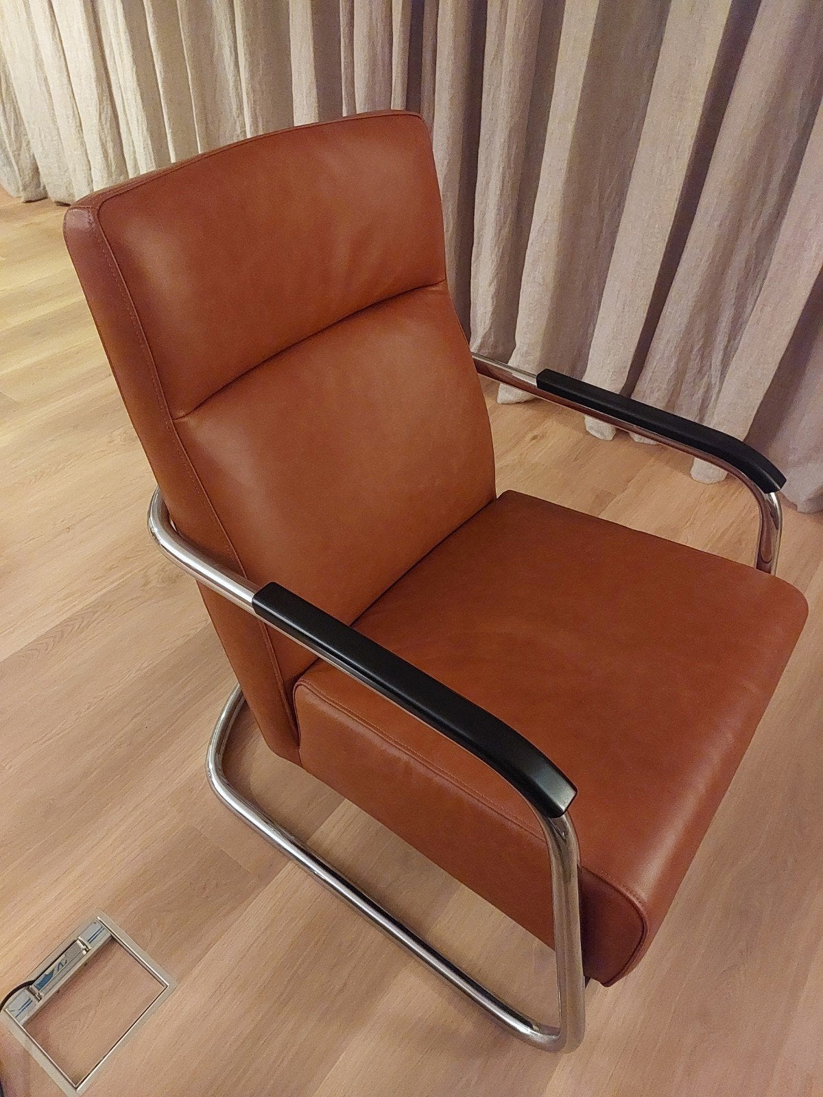 Leren fauteuil met chromen frame - Zo goed als nieuw, Ophalen, Zo goed als nieuw, Eén, Leer