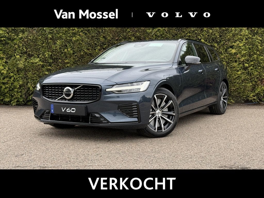 Volvo V60 T8 Plug-in hybrid AWD Plus Dark | Blis | Keyless |, Auto's, Volvo, Automaat, 4 cilinders, Blauw, 180 min
