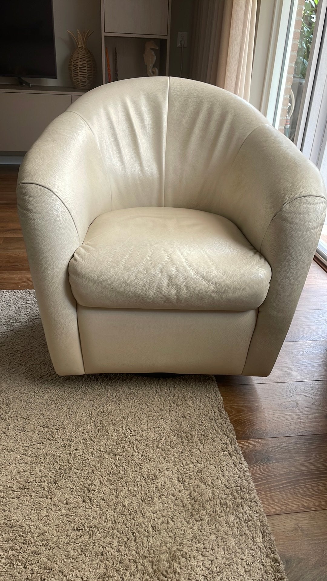 Off white lederen draaistoel, Ophalen, Gebruikt