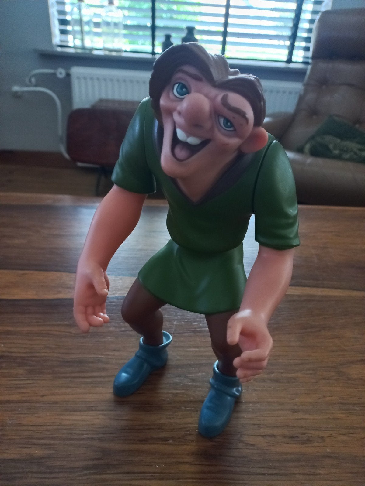 Quasimodo pop en Esmeralda barbie Vintage jaren 90, Ophalen of Verzenden, Overige figuren, Gebruikt, Beeldje of Figuurtje