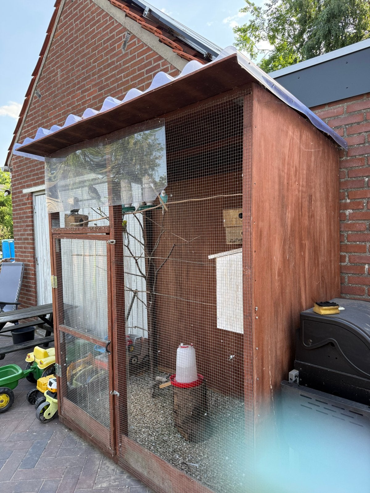 Volière te koop met vogels, Ophalen, Gebruikt, Hout, Volière