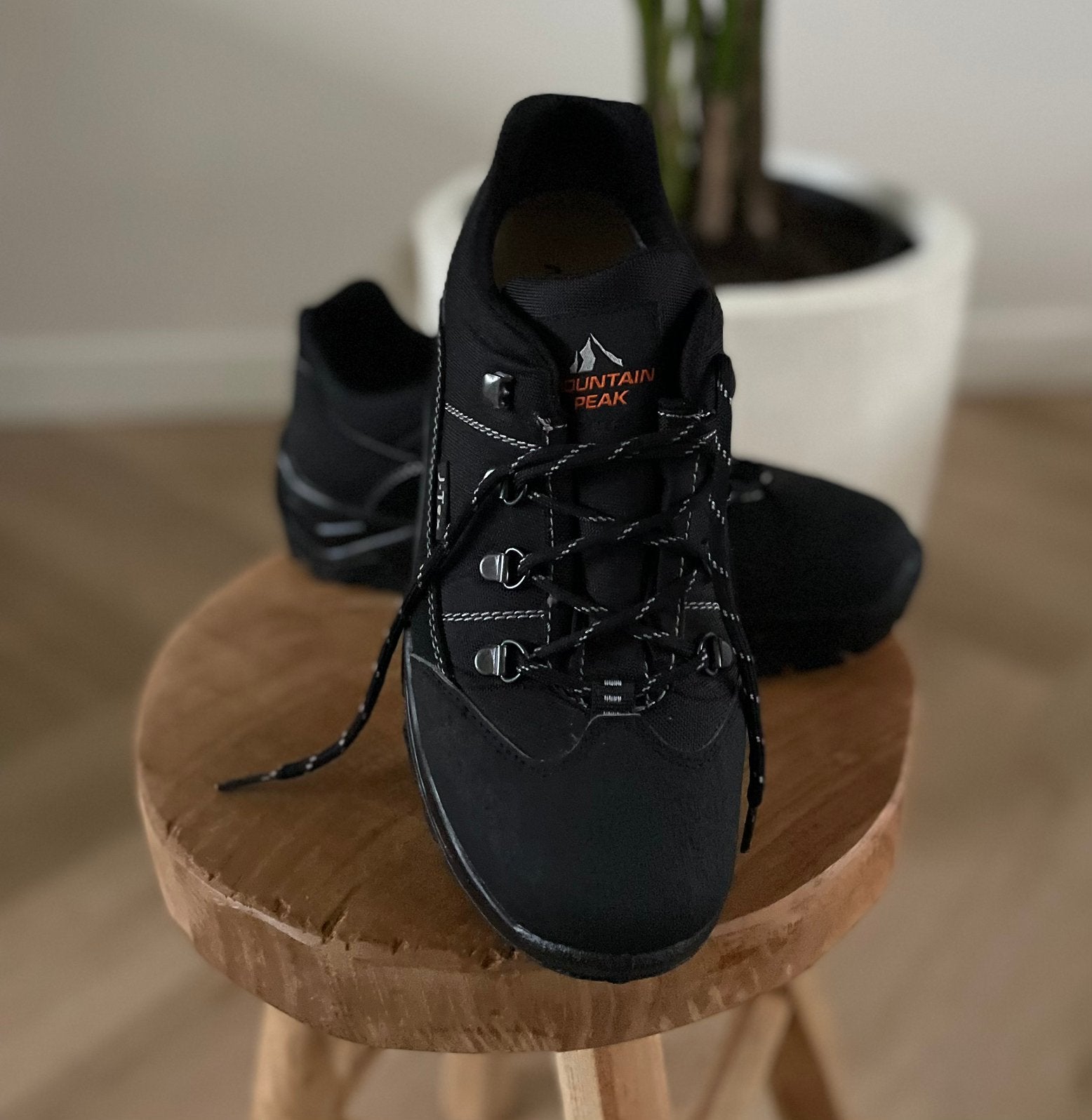 Stevige wandelschoenen!, Verzenden, Zo goed als nieuw, Zwart, Wandelschoenen of Bergschoenen
