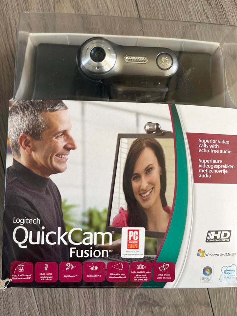 Logitech QuickCam Fusion webcam, Ophalen of Verzenden, Zo goed als nieuw, Windows, Microfoon