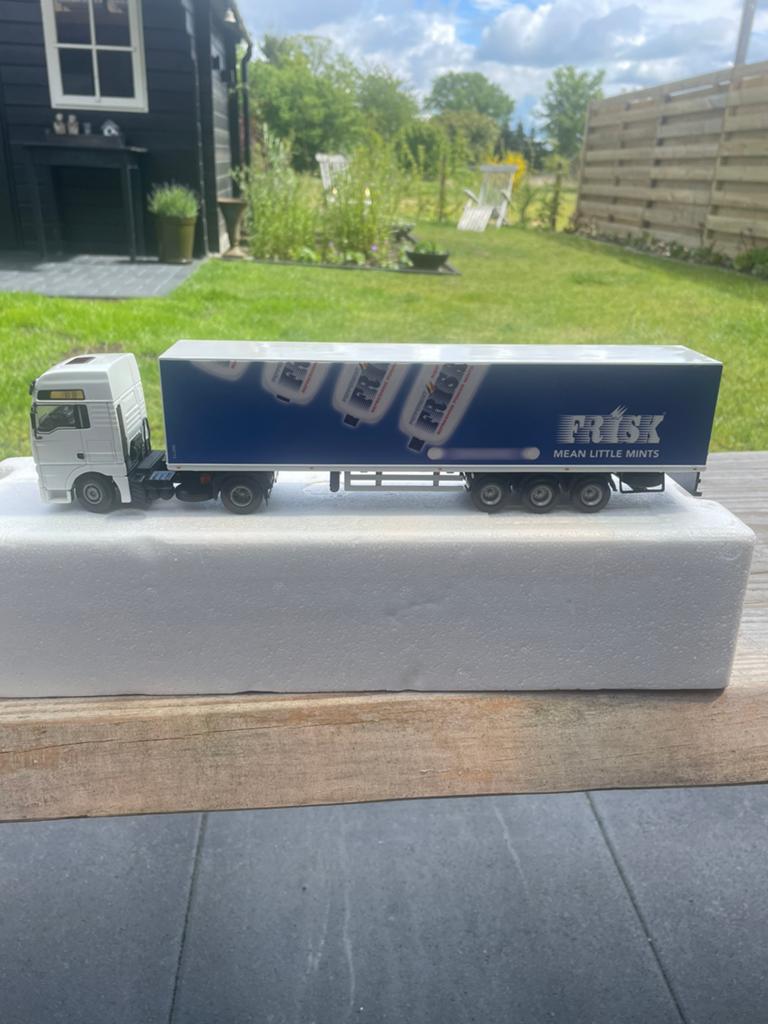 Lion toys metalen vrachwagen, Hobby en Vrije tijd, Modelauto's | 1:50, Ophalen of Verzenden, Zo goed als nieuw, Bus of Vrachtwagen