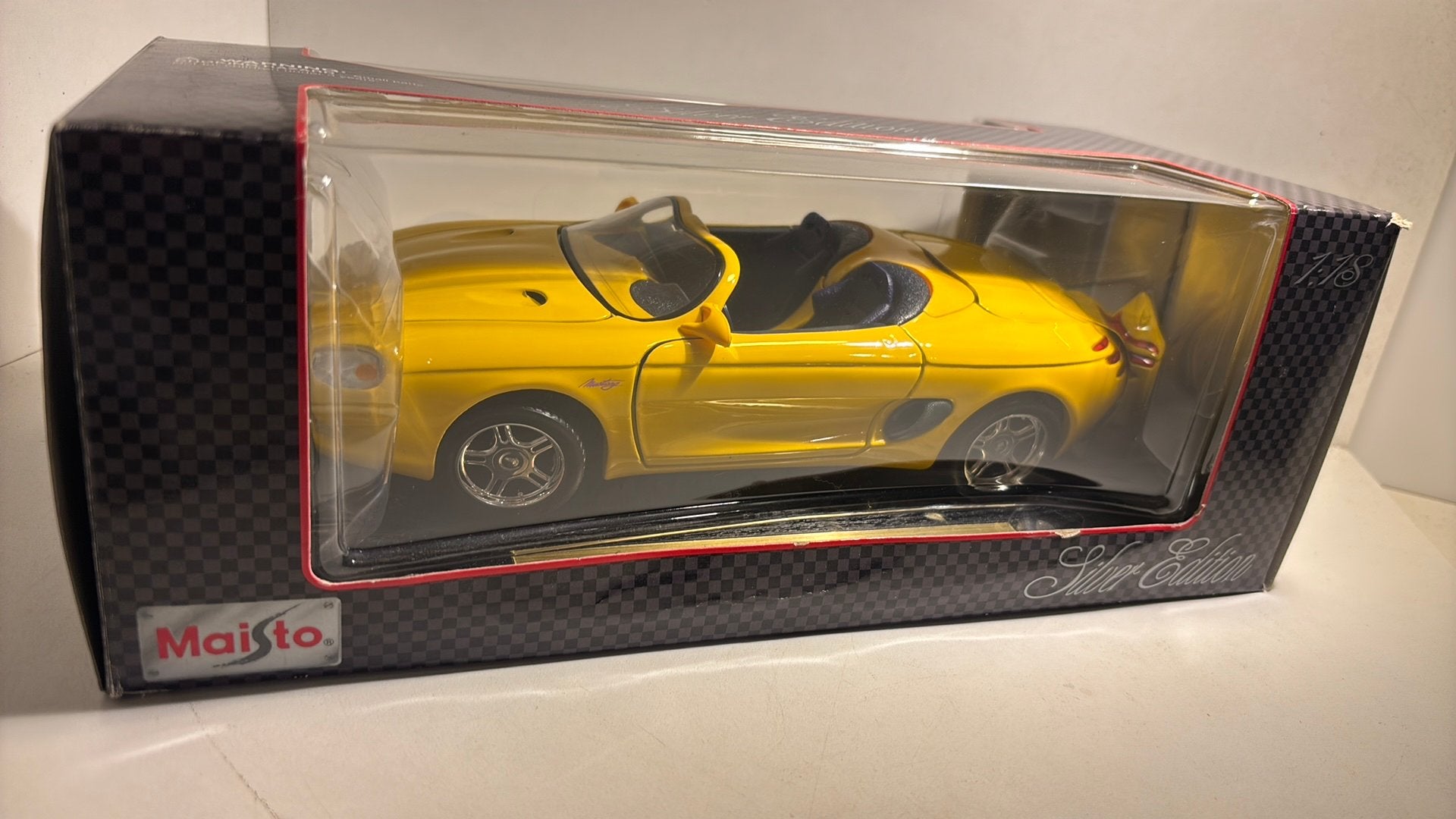 Ford mustang mach 3 maisto 1.18