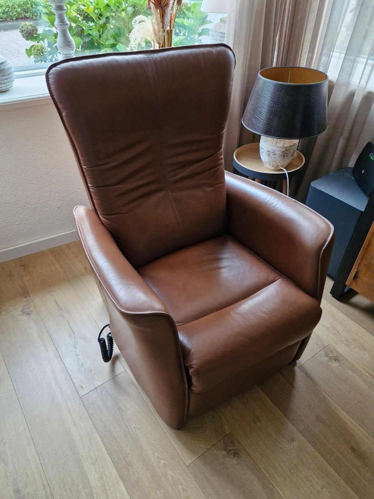 Luxe bruine leren prominent sta op stoel, Gebruikt, Bruin, Leer, Ophalen