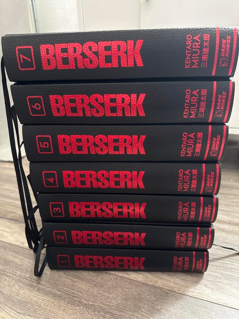 Berserk Deluxe Volumes 1-7 Hardcover Set, Boeken, Complete serie of reeks, Nieuw, Ophalen of Verzenden, Japan (Manga)