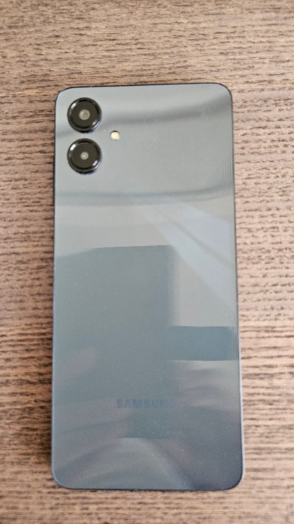Foto 9 van Samsung A06 als nieuw, inclusief groene beschermhoes