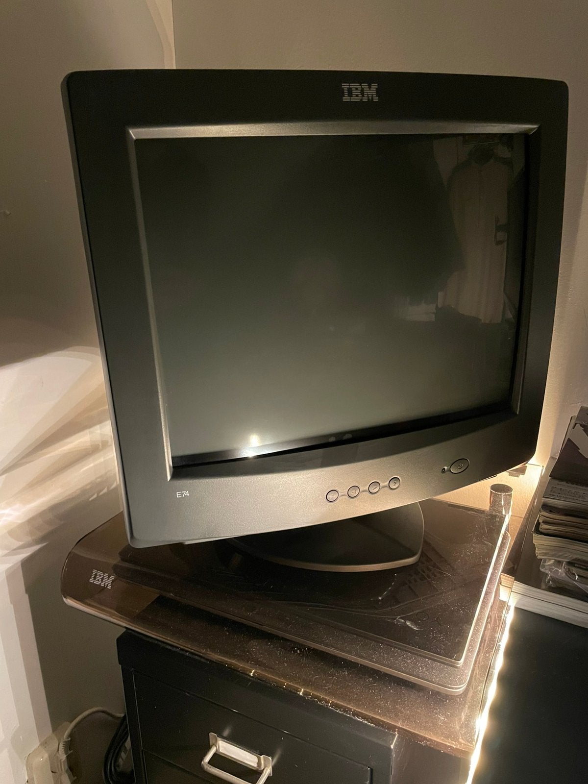 IBM E74 crt monitor, Ophalen