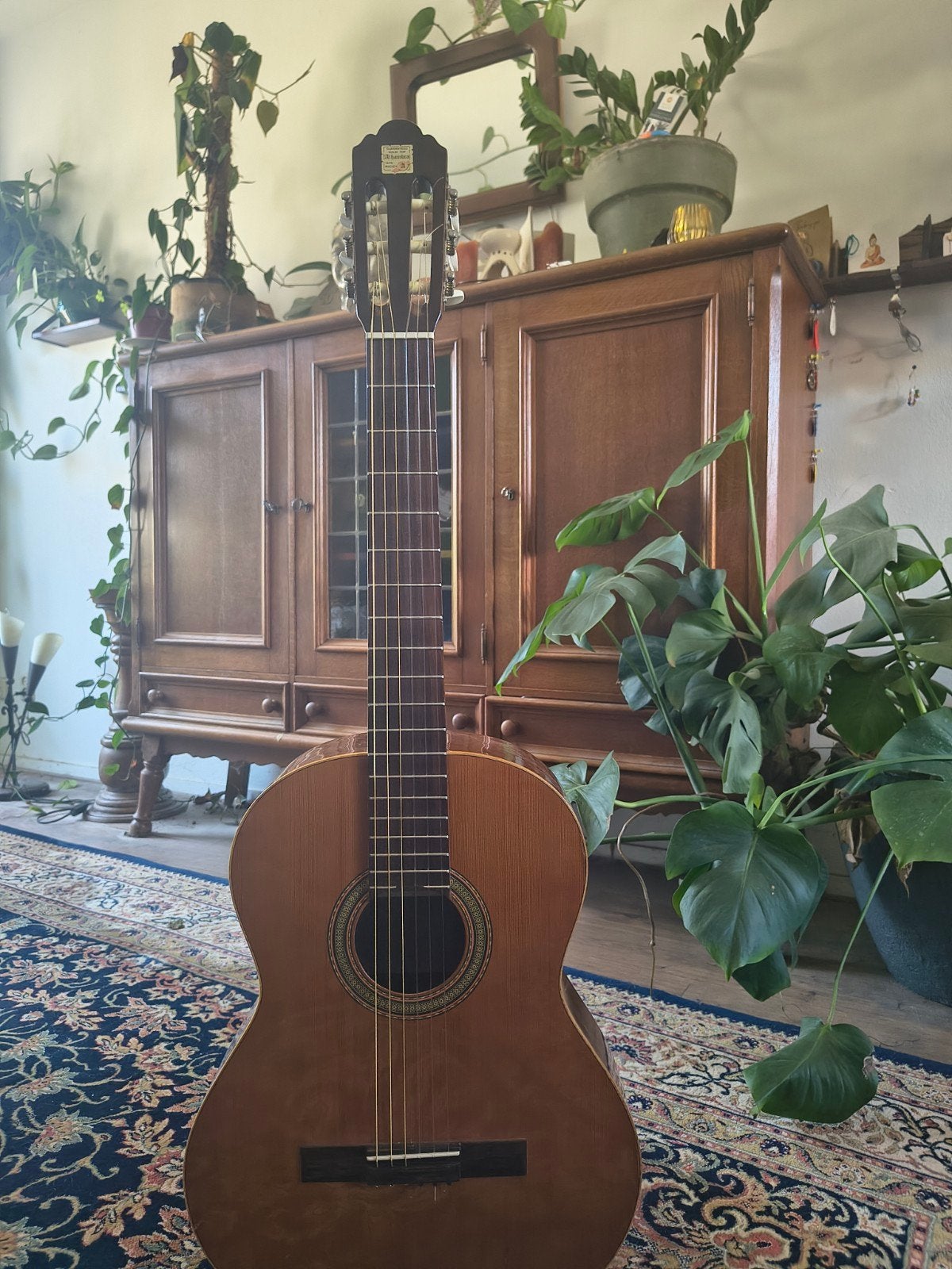Klassieke gitaar Alhambra 1p solid top 4/4. Zgan! Speelklaar, Ophalen, Zo goed als nieuw, Klassieke of Spaanse gitaar