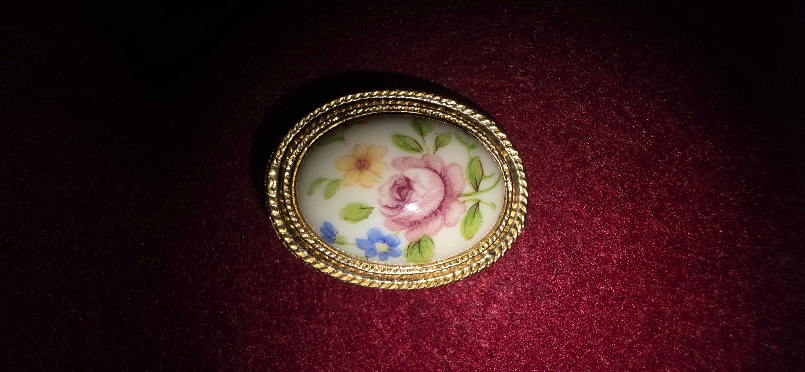 vintage hand geschilderde broche en hanger., Ophalen, Staal