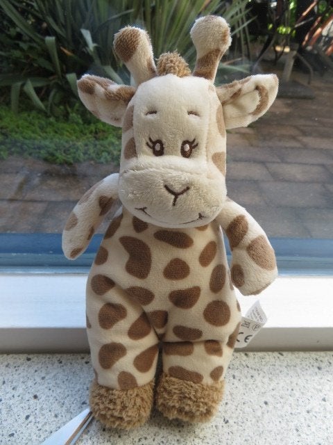 2 x Giraffe giraf merk Toys Wibra ? meet ca 25 cm totaal, Ophalen of Verzenden, Zo goed als nieuw, Giraf, Met geluid