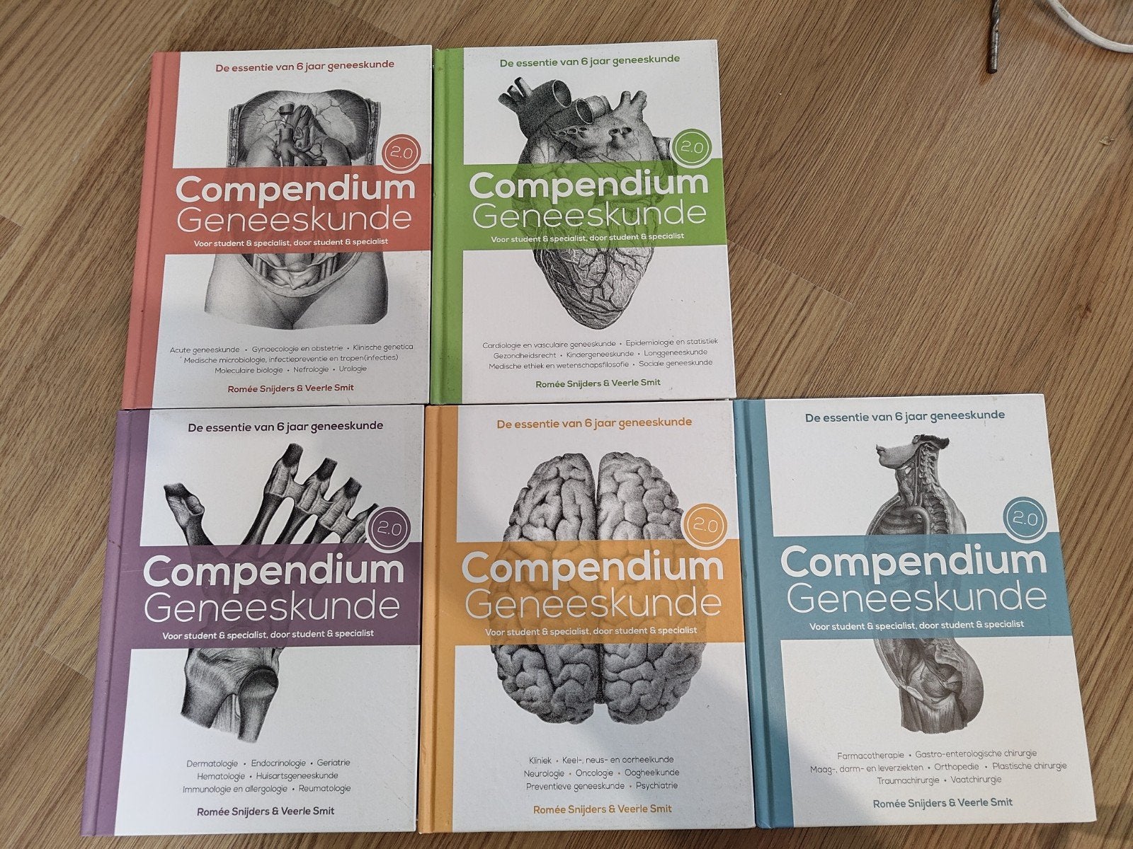 Compendium geneeskunde 2.0 boeken deel 1-5 uit 2019, Ophalen of Verzenden, Zo goed als nieuw