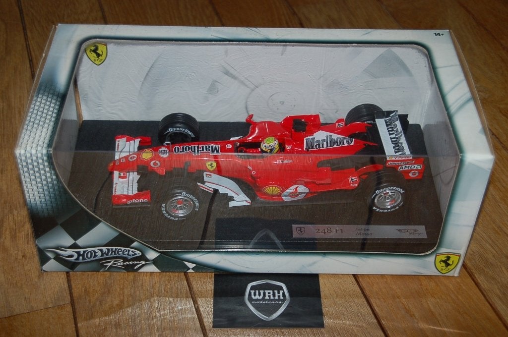 1:18 FERRARI F1 248F1 Marlboro Massa Hotwheels WRH, Verzenden, Zo goed als nieuw, Auto, Hot Wheels