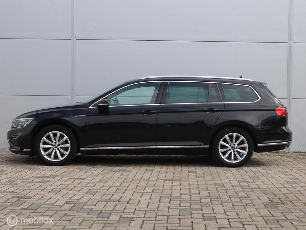 Volkswagen Passat 1.4 TSI PHEV GTE LED 360 Camera Trekhaak P, Auto's, Volkswagen, Stof, Gebruikt, 4 cilinders, Zwart