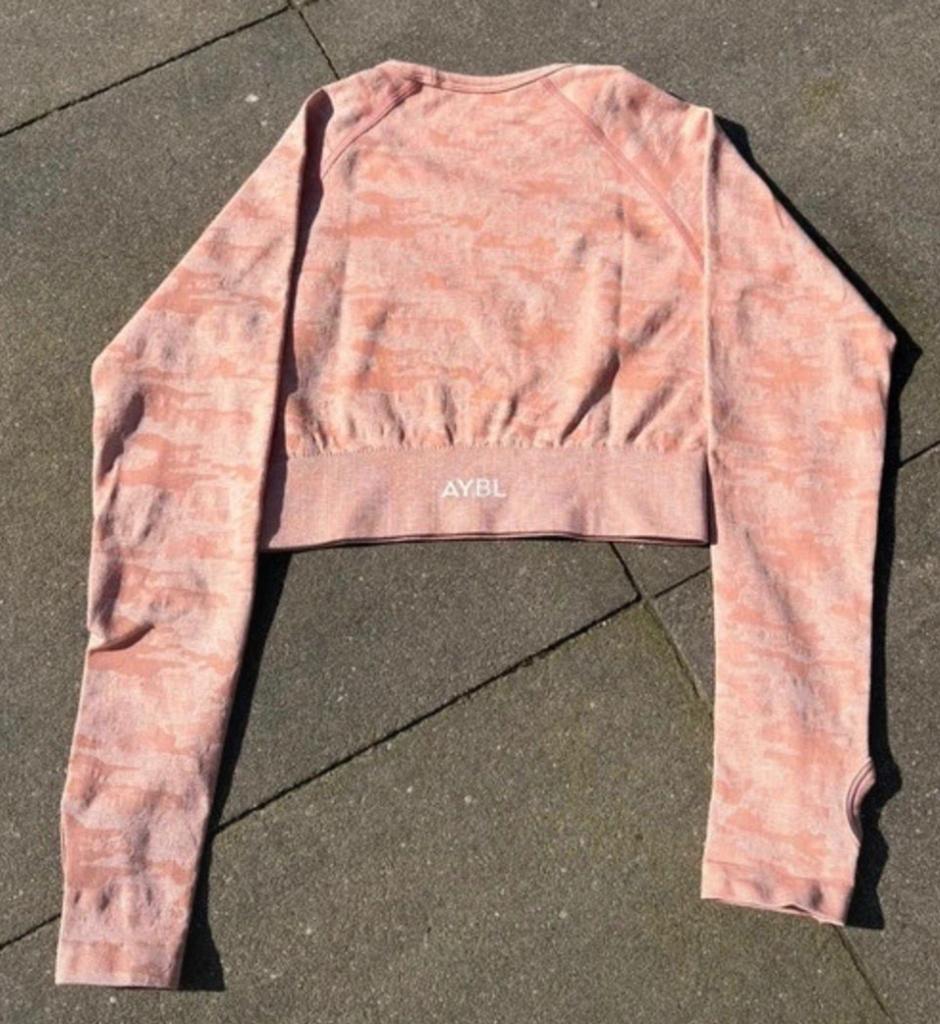 Topje van AYBL in maat S, Ophalen of Verzenden, Zo goed als nieuw, Meisje, Shirt of Longsleeve