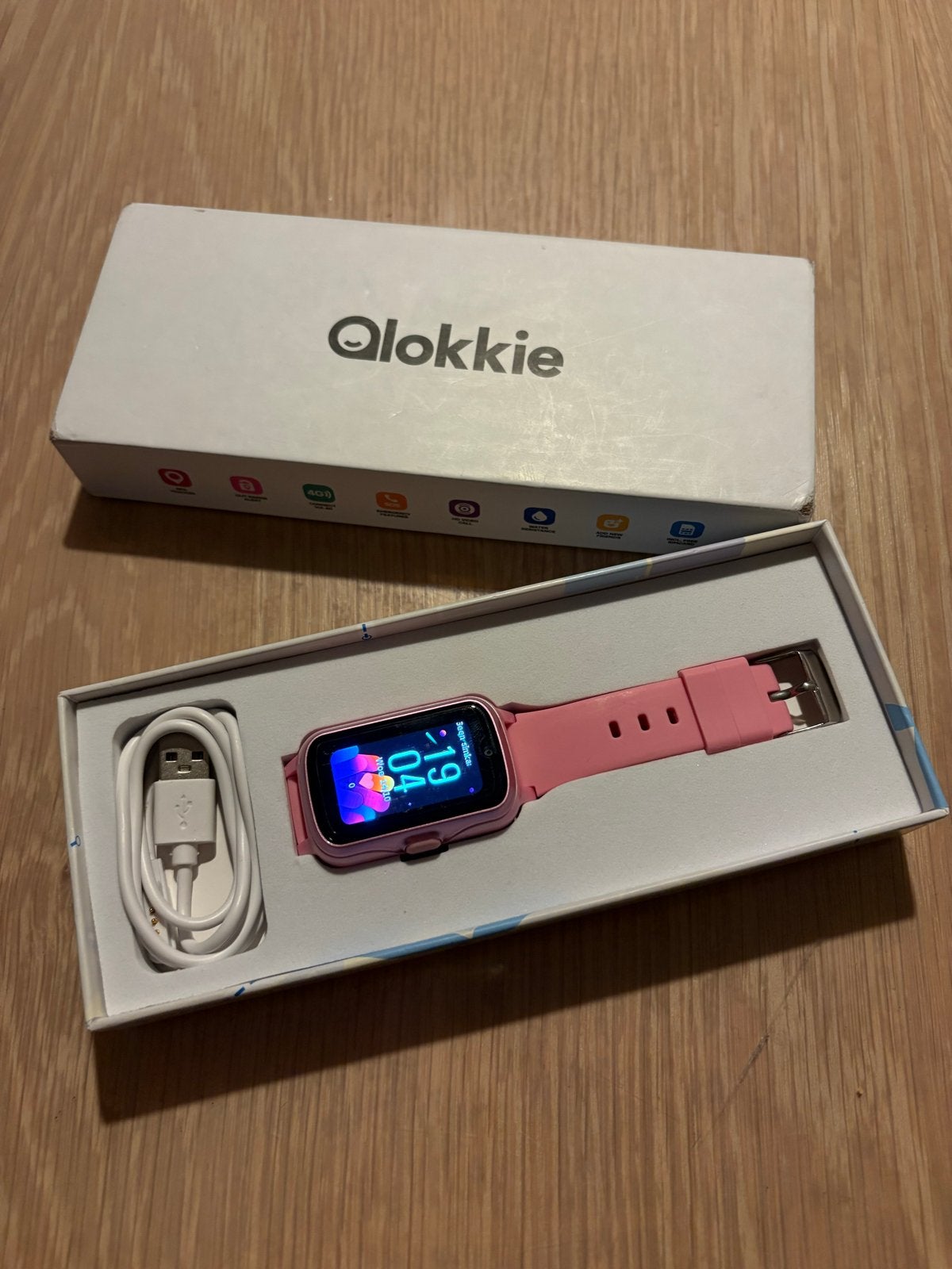 Qlokkie GPS Smartwatch voor kinderen - Roze, Ophalen, Zo goed als nieuw, Roze, Jongen of Meisje