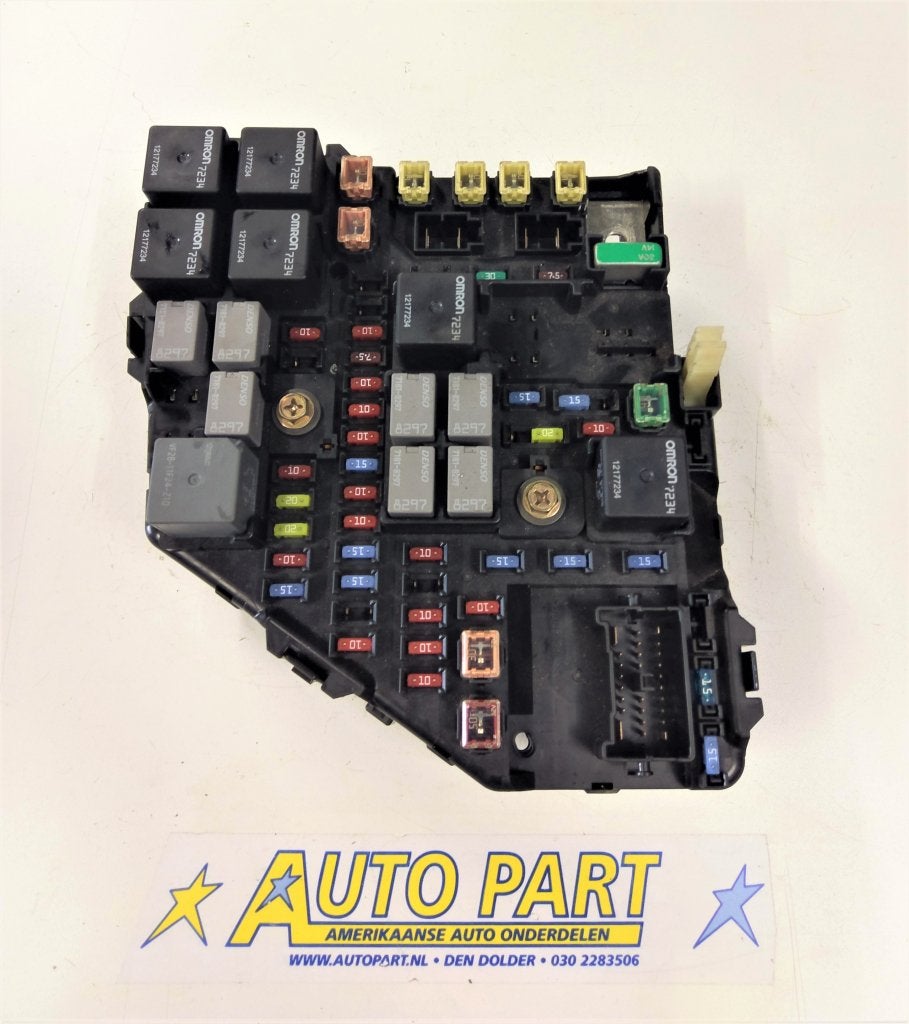 Cadillac STS zekeringkast 2005-2007, Gebruikt, Info@gm.com, Ophalen of Verzenden, P.O. BOX 33170 Detroit, MI 48232-5170