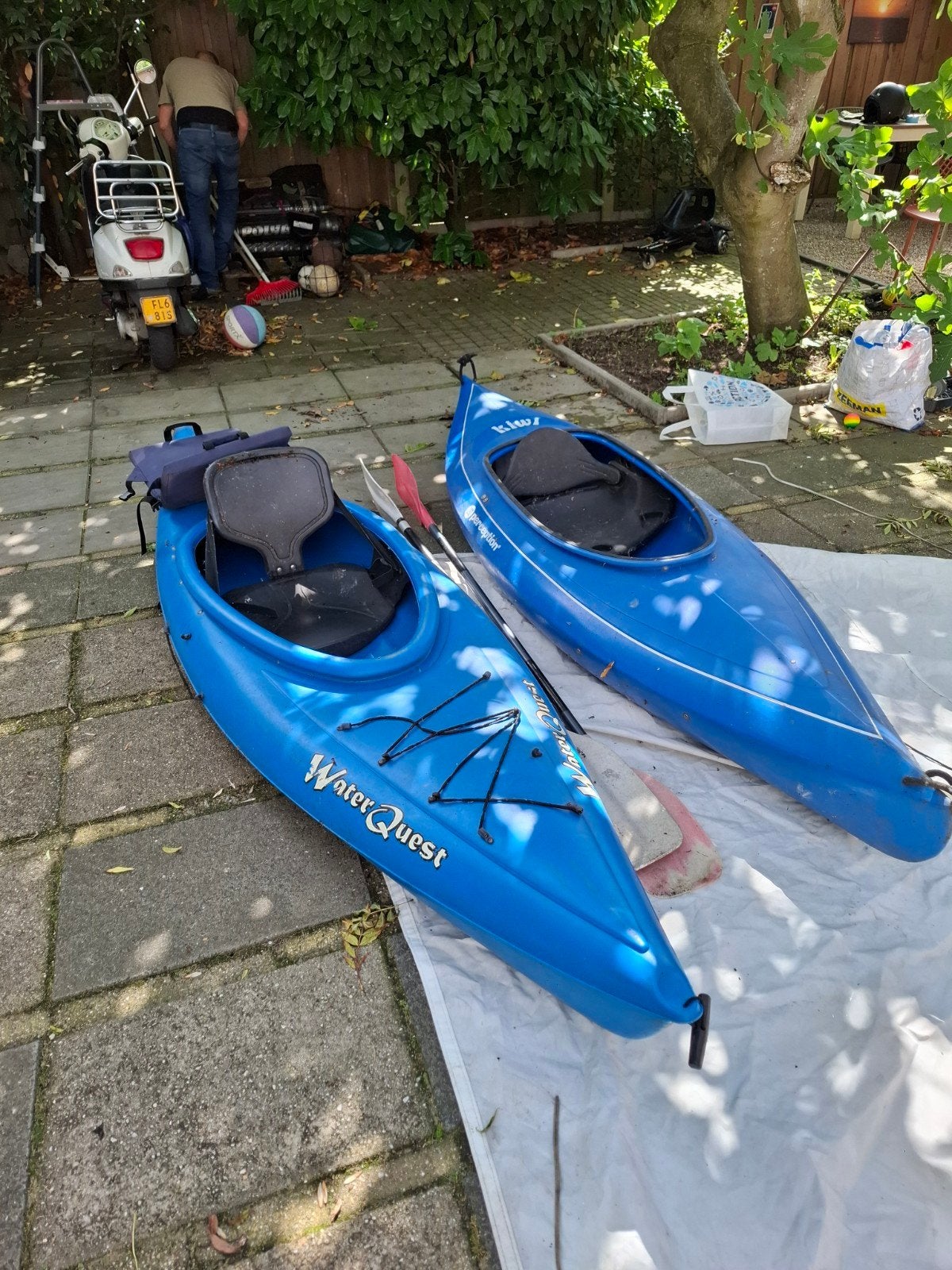 2 Kayaks: WaterQuest & Perception Kiwi - Blauw, Ophalen, Gebruikt, 1-persoons