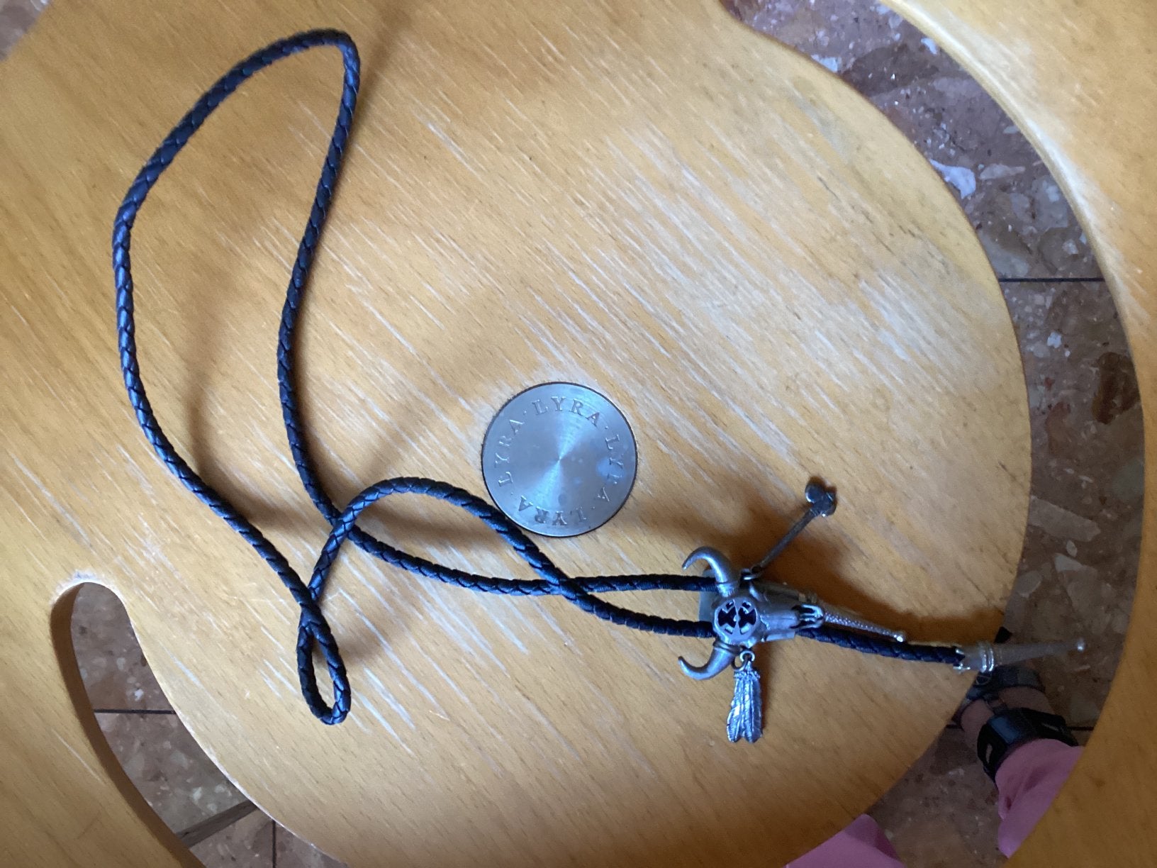Stierenkop leder koord, Sieraden, Tassen en Uiterlijk, Ophalen of Verzenden, Zo goed als nieuw, Overige materialen