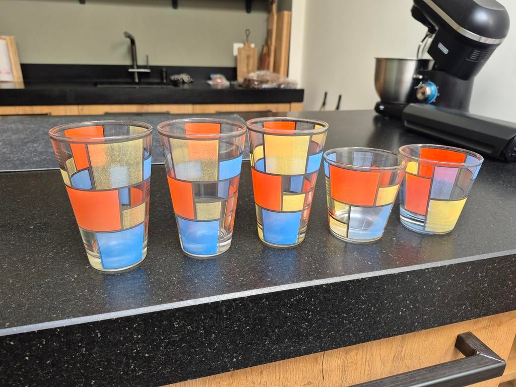 Mondriaan drinkglazen 5 stuks, Ophalen of Verzenden, Gebruikt, Frisdrankglas