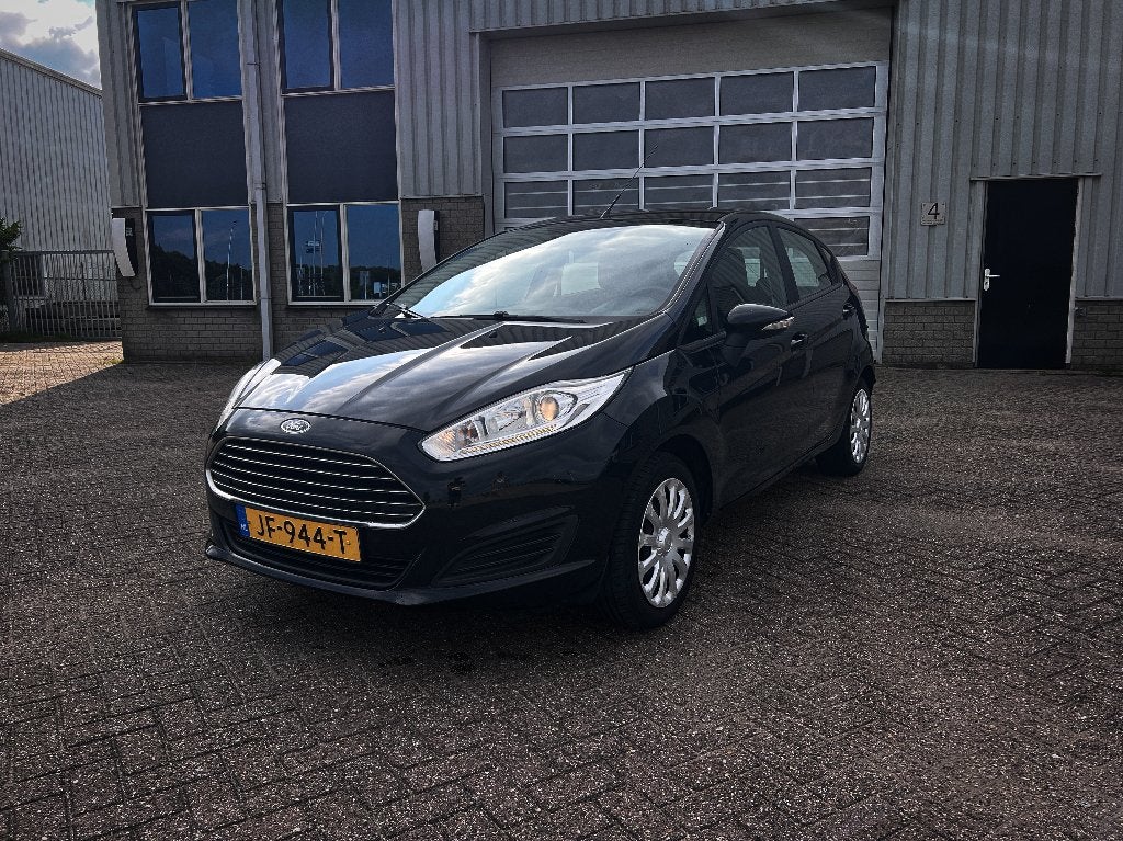 Ford Fiësta 1.0 48KW/65PK 5D 2016 Zwart, Auto's, Ford, USB, Stof, Origineel Nederlands, Handgeschakeld