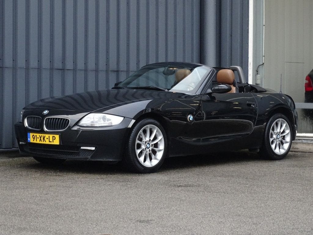 BMW Z4 Roadster 2.0i Anniversary Leder | Pdc (bj 2007), Auto's, BMW, 13 km/l, 4 cilinders, Open dak, Zwart
