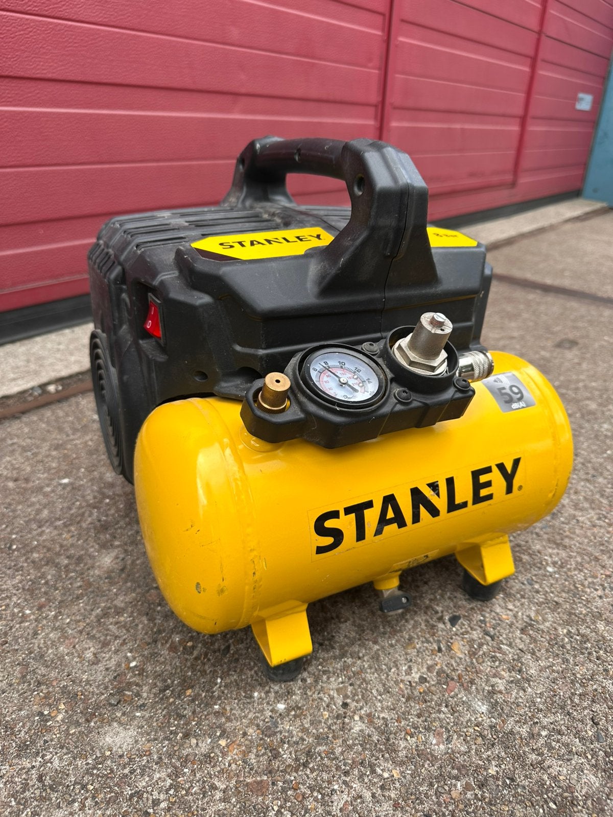 DeWalt Compressor, 100 liter of meer, Ophalen, Zo goed als nieuw, Minder dan 200 liter/min