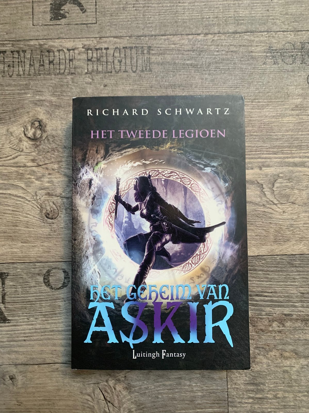 Het tweede legioen het geheim van Askir - Richard Schwartz, Boeken, Verzenden, Zo goed als nieuw, Richard Schwartz