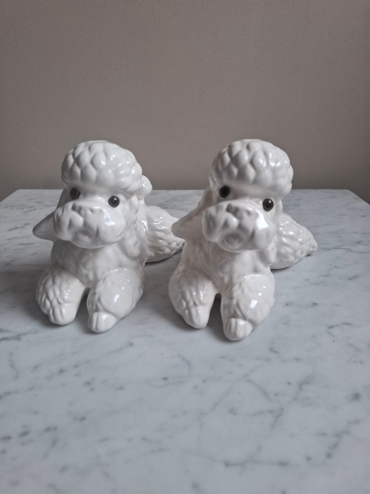 Vintage beeldjes poedel hond set, Ophalen of Verzenden, Gebruikt, Dier