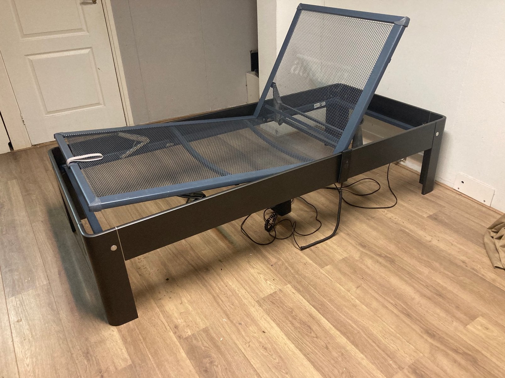 Auping auronde 90x200 elektrisch, Ophalen, 90 cm, Zo goed als nieuw, 200 cm