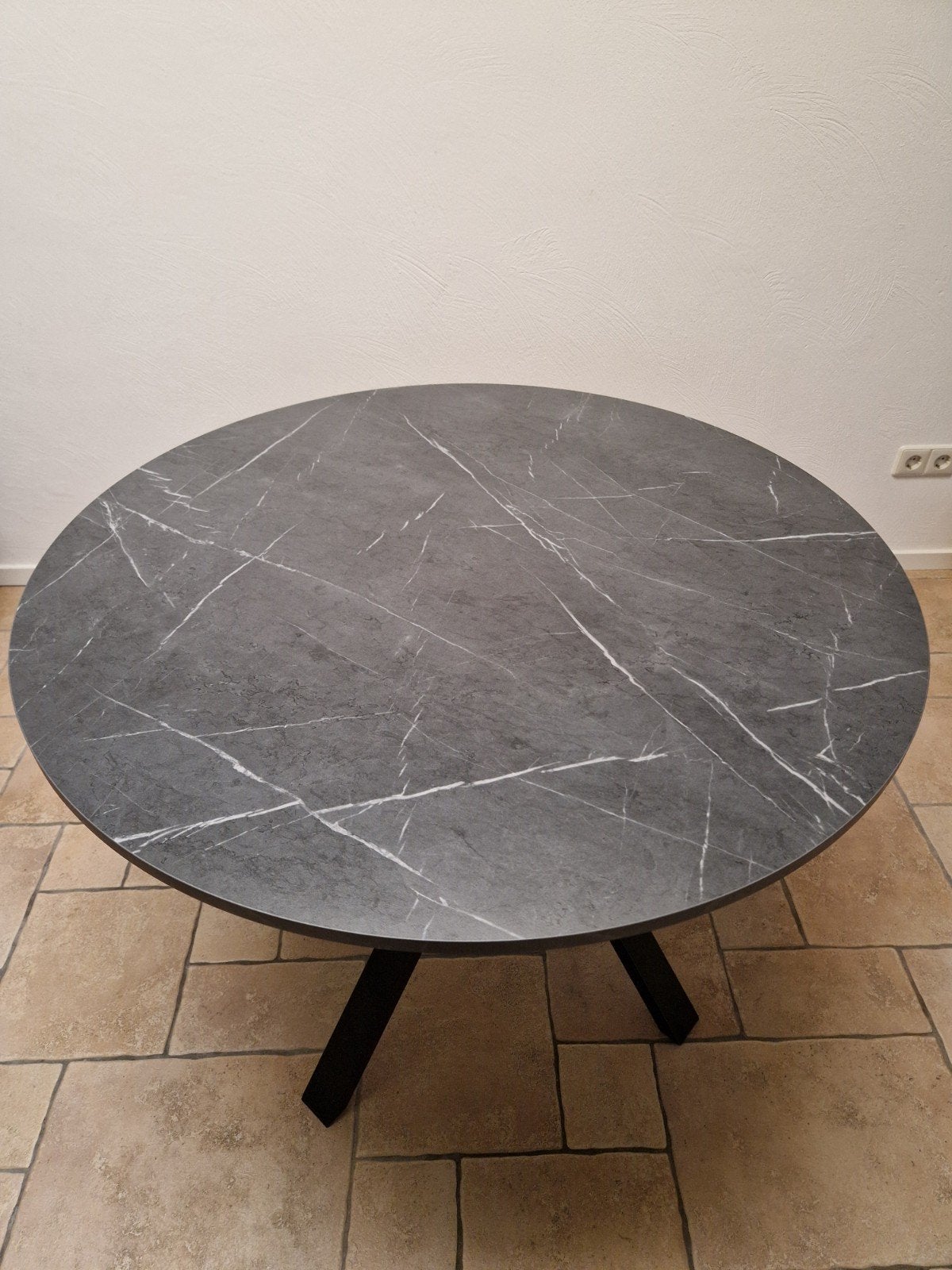 eettafel rond, Ophalen, 50 – 75, Rond, Nieuw