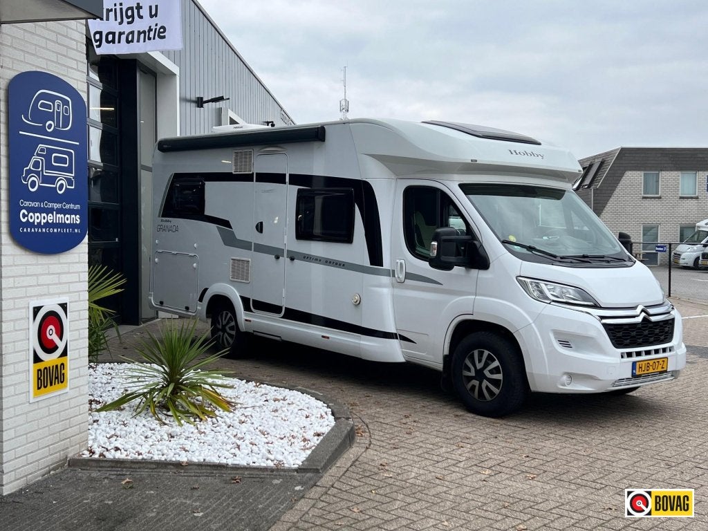 Hobby Optima Ontour 65 HFL fransbed, airco, hefbed, Ringverwarming, Hobby, Luifel, Bedrijf