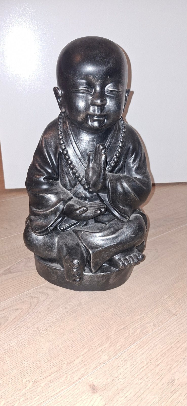 Boeddha beeld - Zittende monnik - Grijs/Zilver, Ophalen, Weerbestendig, Kunststof, 20 - 50 cm
