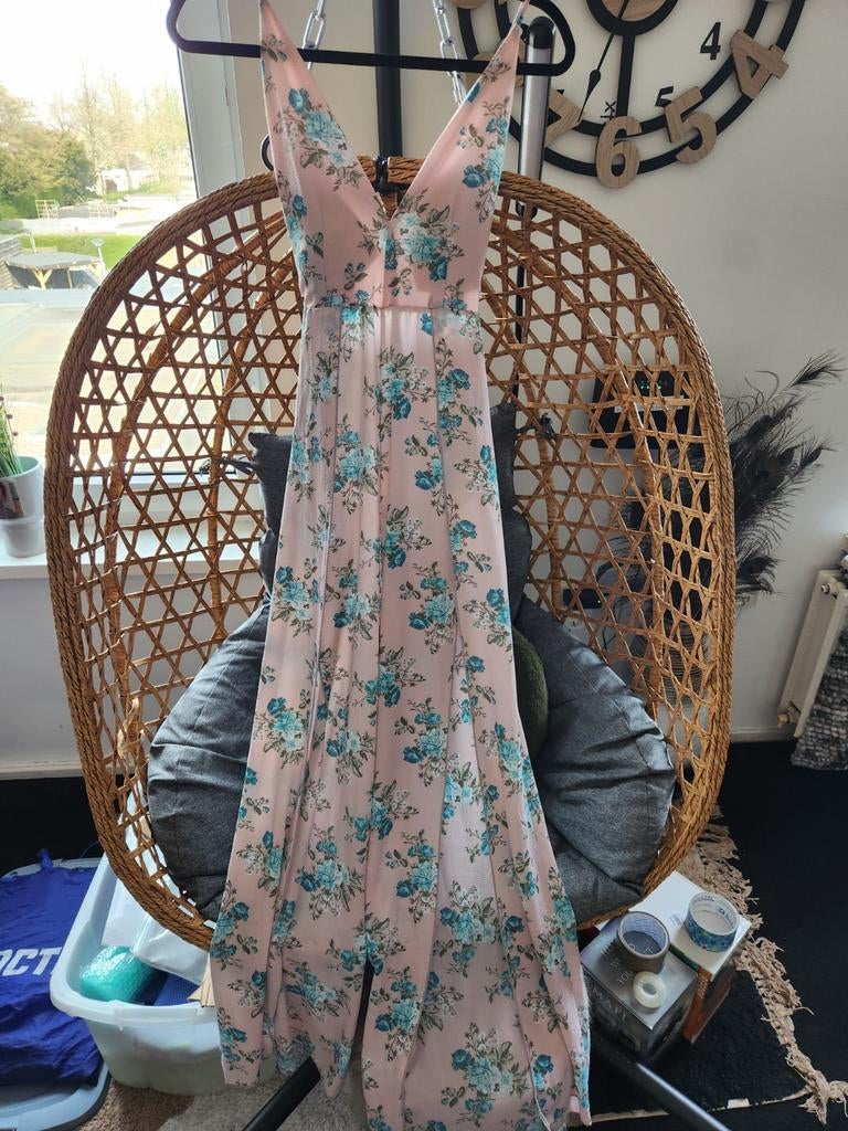 Roze jurk met bloemenprint, Ophalen of Verzenden, Zo goed als nieuw, Roze, Onder de knie