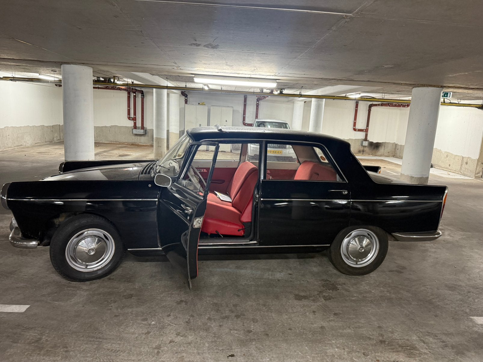 Trouwauto te huur oldtimer, Met chauffeur, Trouwauto