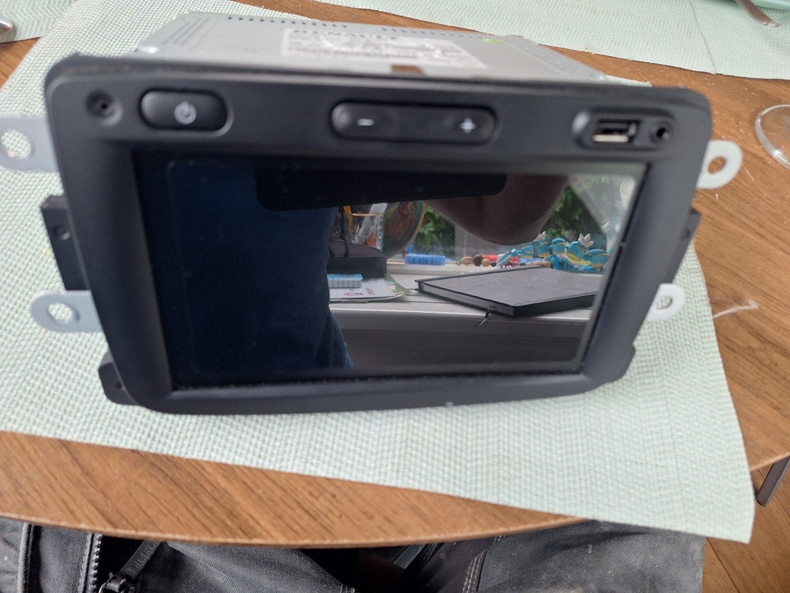 Renault radio, Auto diversen, Autoradio's, Zo goed als nieuw, Ophalen of Verzenden