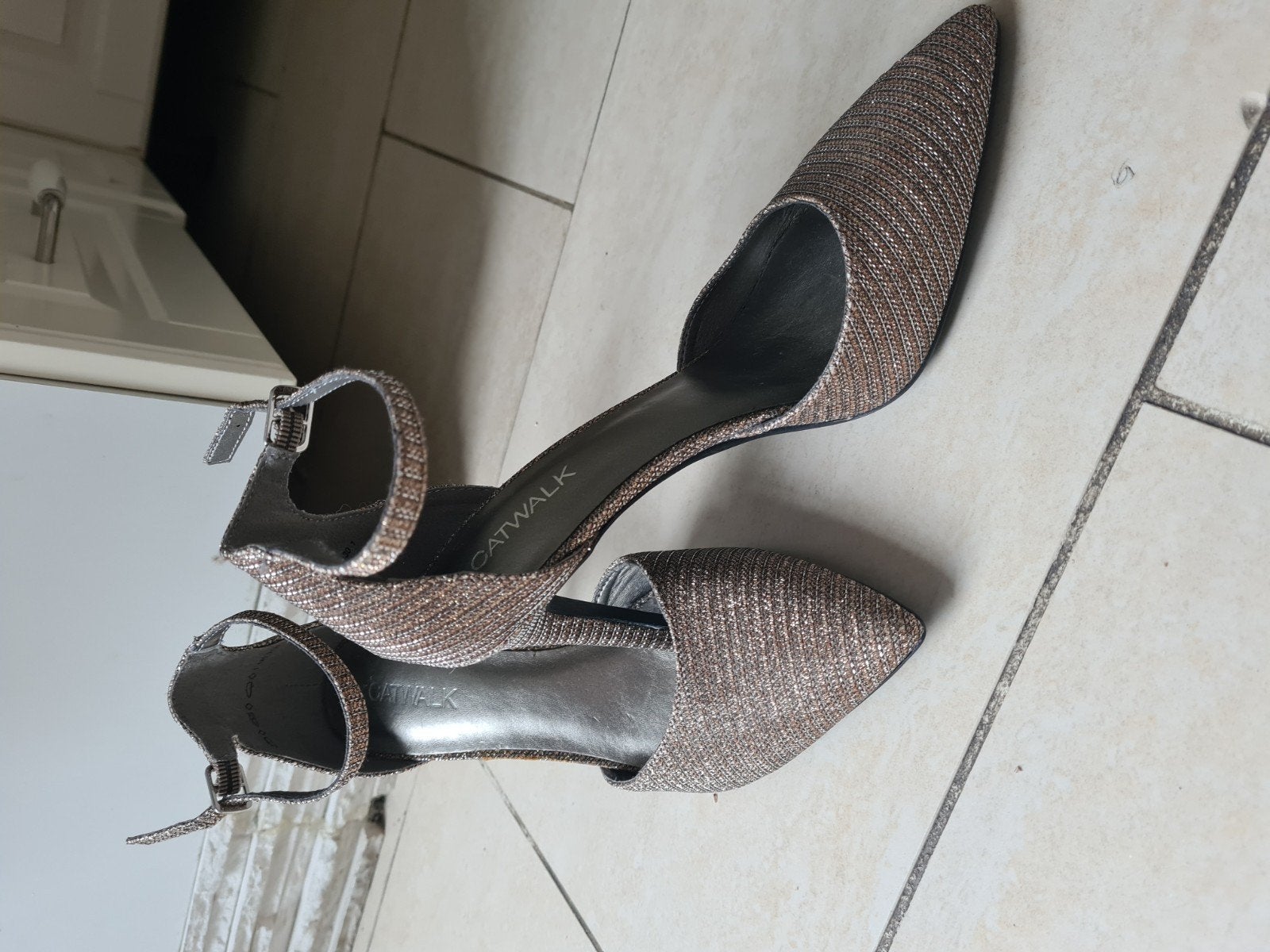 Mooie glitter schoenen ( nieuw), Ophalen, Nieuw, Zwart, Sneakers of Gympen