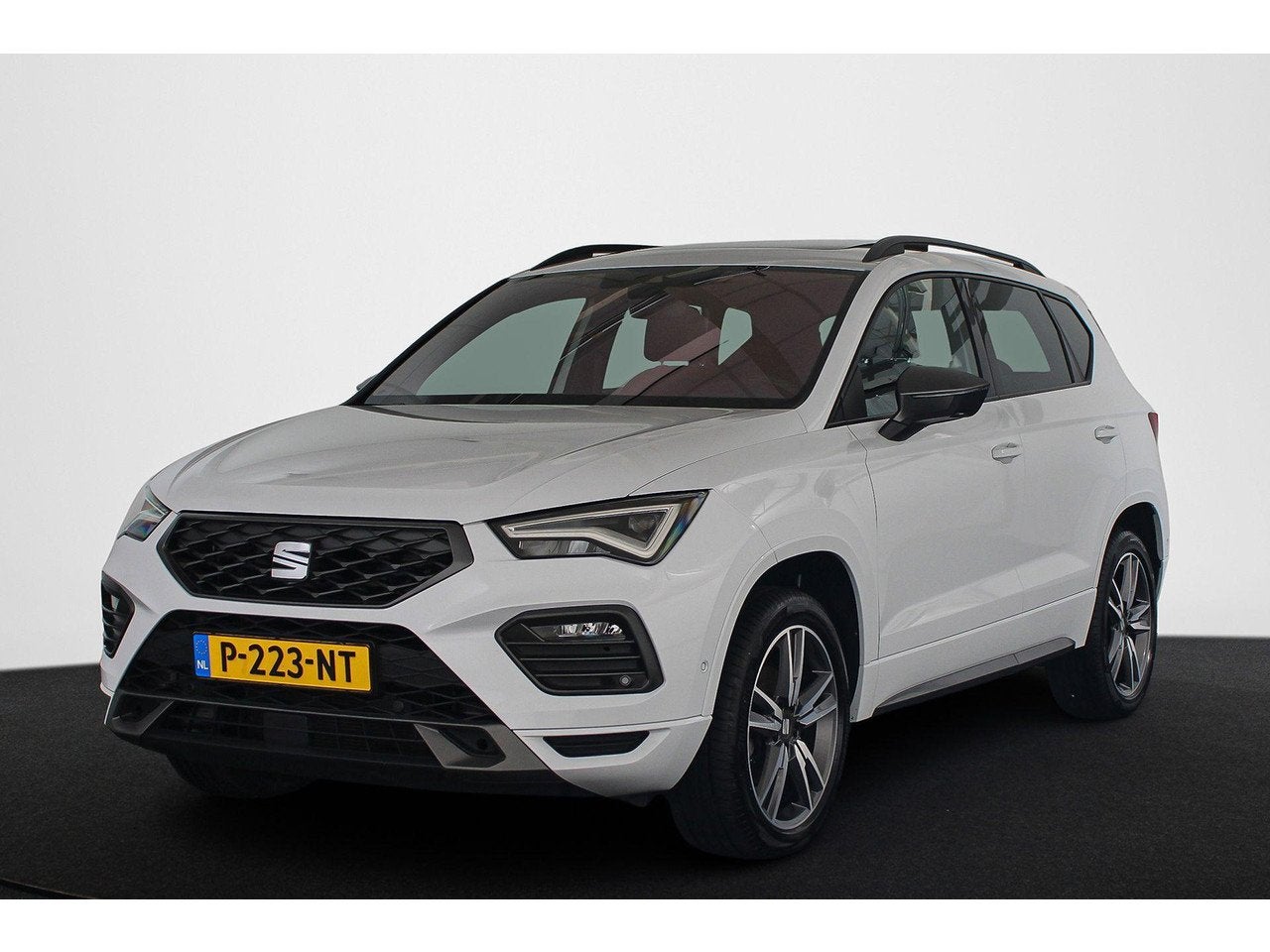 SEAT Ateca 1.5 TSI FR Business Intense Automaat Trekhaak Pan, Auto's, Seat, 1325 kg, 4 cilinders, 150 pk, Ateca