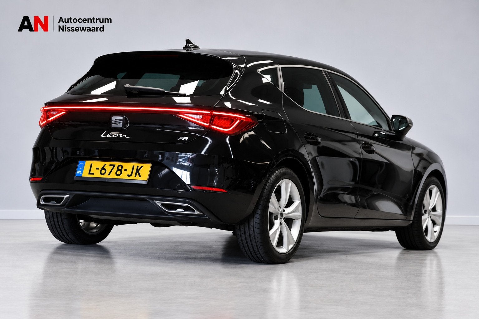 Seat Leon 1.0 TSI FR Business Intense|Virtual|Stoelverwrm|Ca, Auto's, Dealer onderhouden, Gebruikt, Leon, Leder en Stof